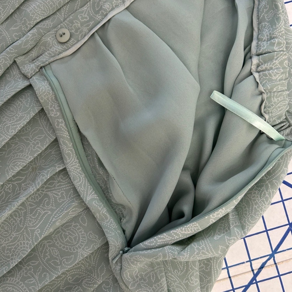 Talbot’s Pale Mint Green W/white Paisley Pattern Pleated MIDI Skirt Size 18 - Picture 10 of 10